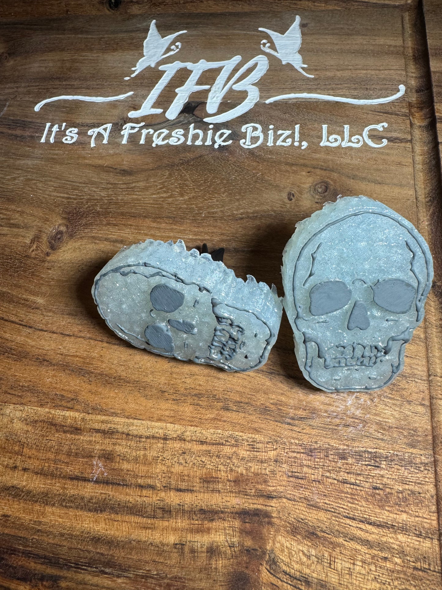 Skull - vent clips